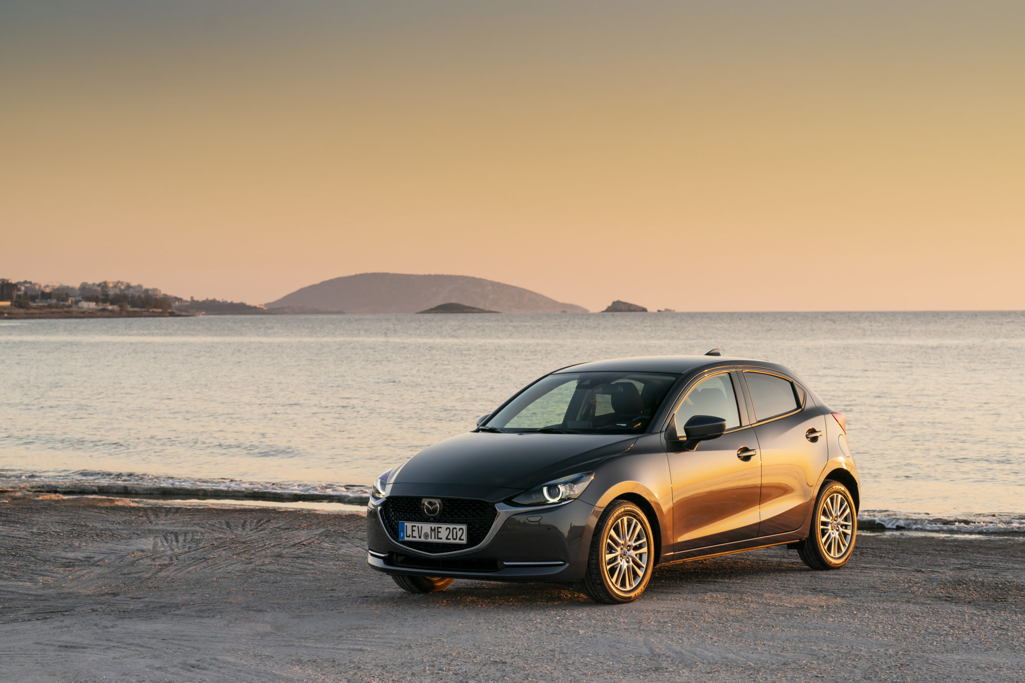 Mazda2 Facelift mit mehr Ausstattung und Mild-Hybrid – Mazda